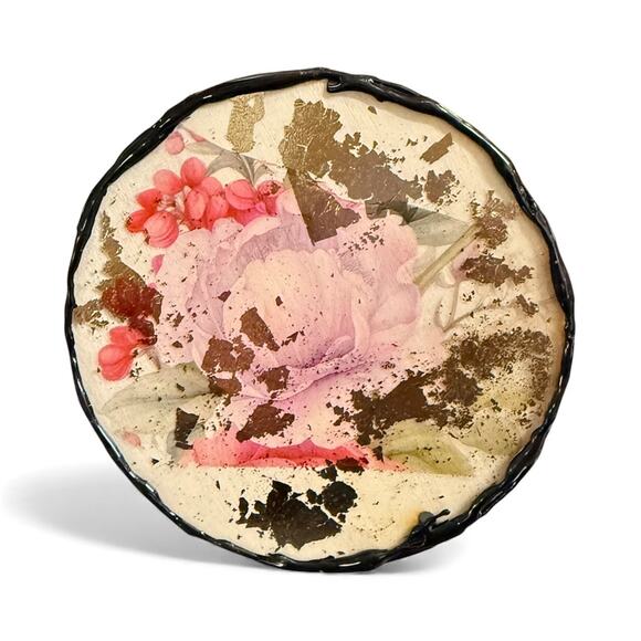 Unique handmade floral gold flake coasters - Picture 5 of 6